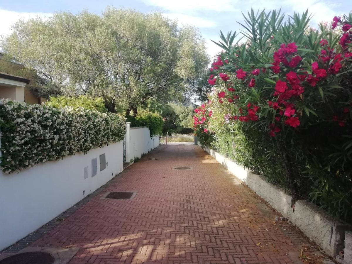Casa Vacanze Villa Rosa Cala Gonone Exterior photo