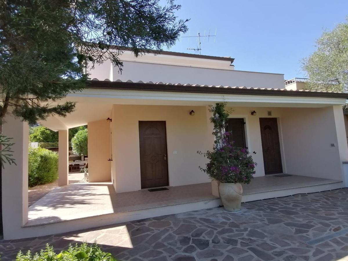 Casa Vacanze Villa Rosa Cala Gonone Exterior photo